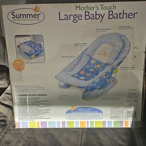 New in box 📦 large baby bather. Blue with 🐟 fish